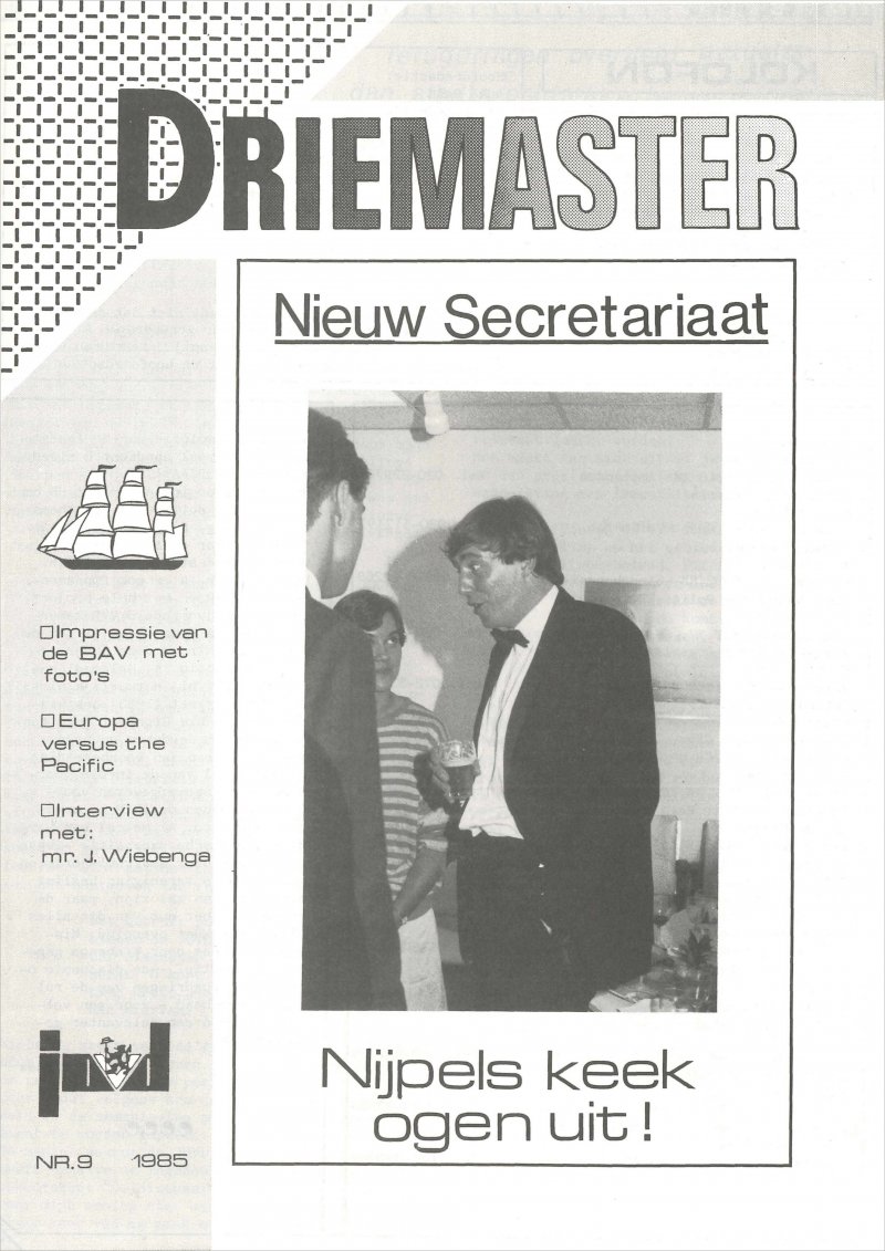 De Driemaster bericht over het nieuwe partijsecretariaat, 1985.
