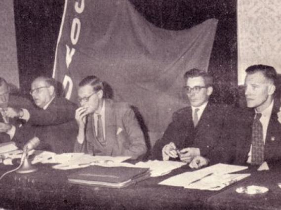 Het hoofdbestuur van 1952-1953, onder leiding van Roethof.