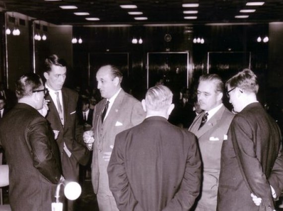 JOVD-ers en VVD-ers op het lustrumcongres van 1964.